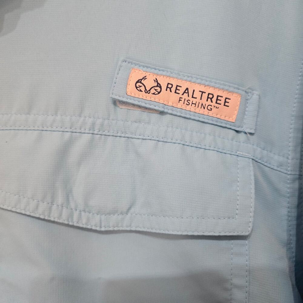 Realtree Fishing Shirt baby blue lightweight! Size M (Preloved) - Picture 4 of 4